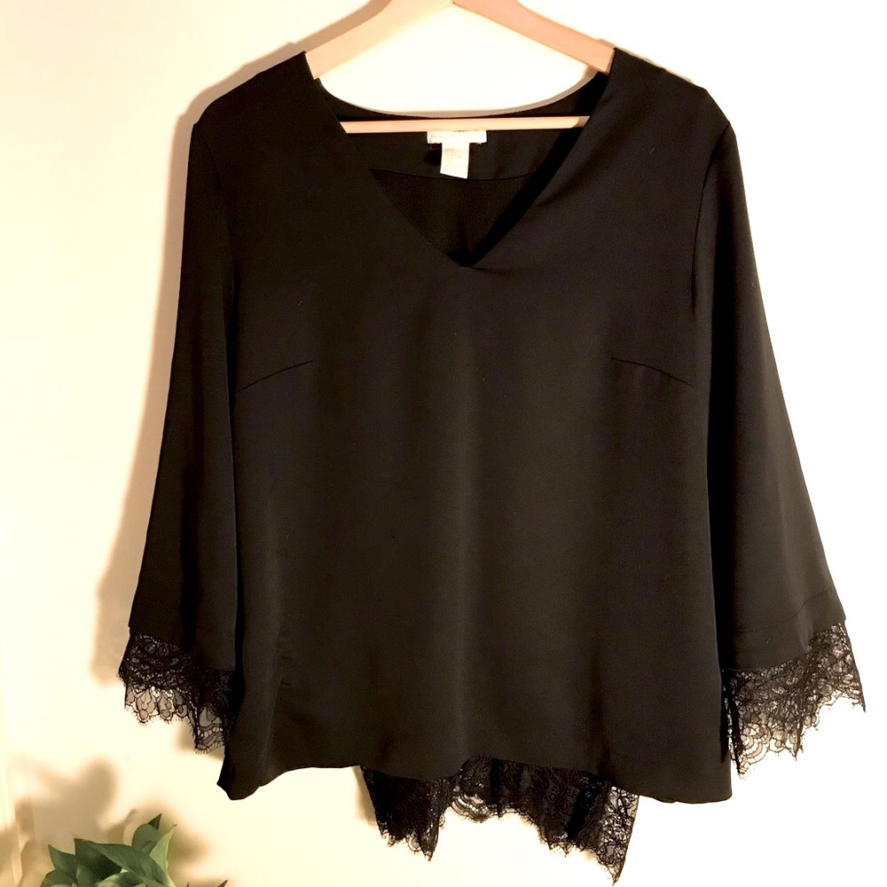 Lace detail nursing top